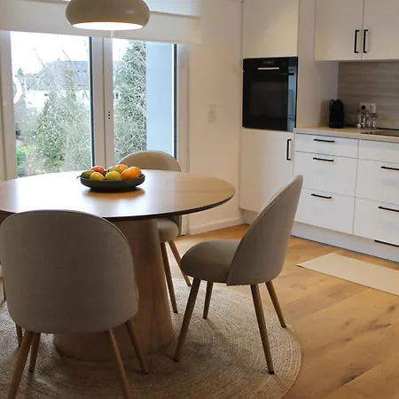 Schoener Wohnen In Der Suedstadt 6 Personen, Balkon, Fahrradgarage Paderborn