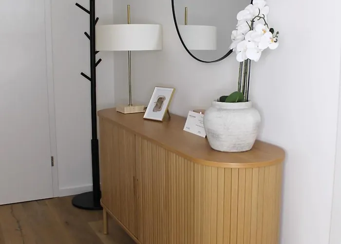 Schoener Wohnen In Der Suedstadt 6 Personen, Balkon, Fahrradgarage Lägenhet Paderborn