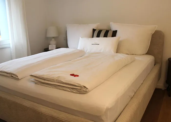 Schoener Wohnen In Der Suedstadt 6 Personen, Balkon, Fahrradgarage Lägenhet Paderborn