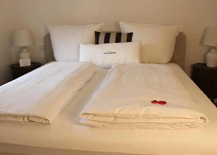 Schoener Wohnen In Der Suedstadt 6 Personen, Balkon, Fahrradgarage * Paderborn