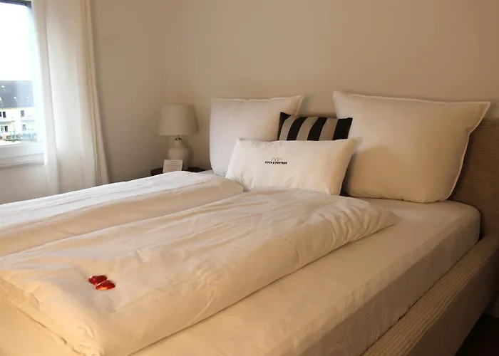 Schoener Wohnen In Der Suedstadt 6 Personen, Balkon, Fahrradgarage Lägenhet Paderborn